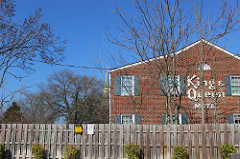 King & Queen Motel (Apartments)