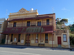 Institute Mannum 1882 with 1911 facade . Historic river port for the steamer boats.