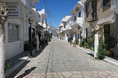 Main street, Fourni 4