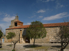 Iglesia con espadaña, pero en donde ?   *  Iglesia de Santiago Apóstol (Muelas del Pan- Zamora)