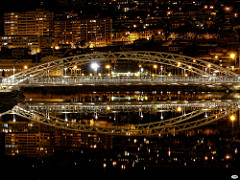 Pontevedra-Miles de luces en el puente de las corrientes