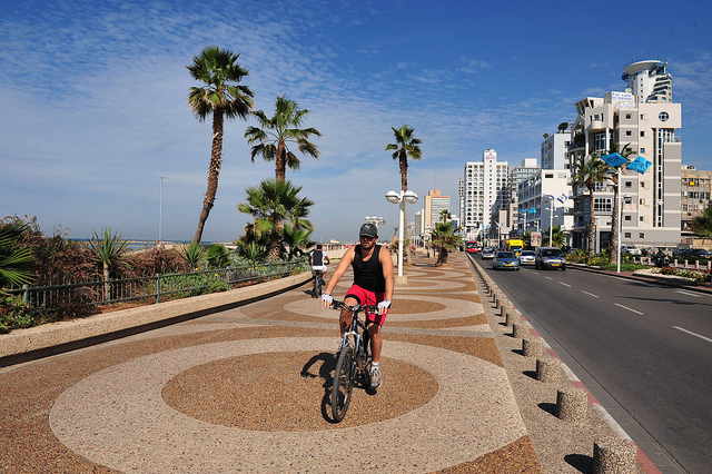 Tel Aviv at 100