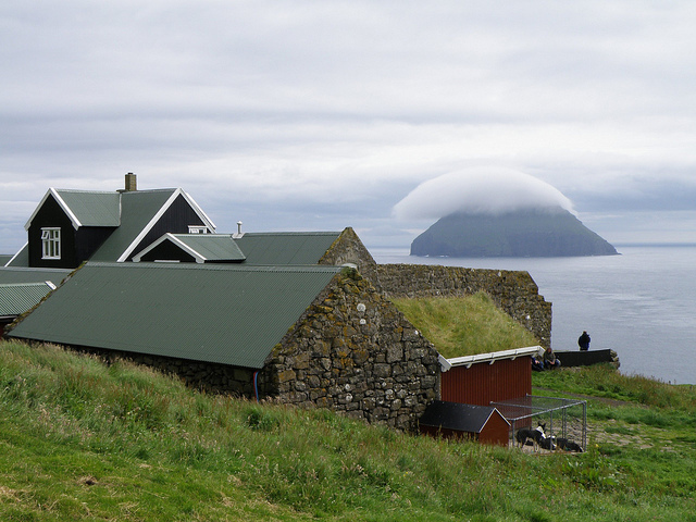 Stóra Dímun - View to Lítla Dímun - Faroe Islands