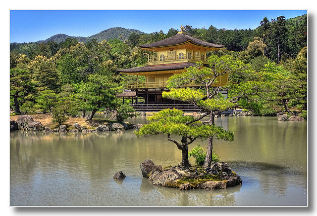 Kyoto J - Kinkaku-ji Temple of the Golden Pavilion 03