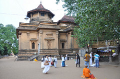 Kelaniya Temple (Kelaniya Raja Maha Vihara)