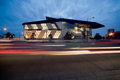 Lyons Architects - Kangan Batman Institute 04.jpg