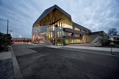 Lyons Architects - Kangan Batman Institute 05.jpg