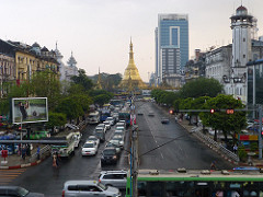 Sule Pagoda in Yangon (Myanmar 2013)