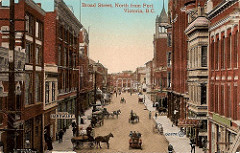 Postcard: Broad Street, Victoria, BC, c.1909