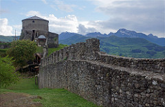 2016-05-13 05-28 Toskana 070 Castiglione di Garfagnana, Fortezza della Verrucole
