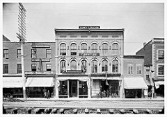 Store located in 1895 at 59 Rideau St. now the location of the Hudson Bay Company