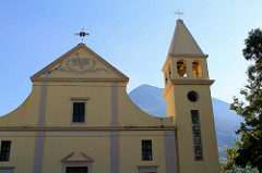 Church square chiesa San Vincenzo Stromboli