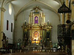 vigan church altar