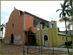 Parroquia de la Santa Cruz,Felipe Carrillo Puerto,Estado de Quintana Roo,México