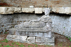 Italy-0363 - Shrine of Attis
