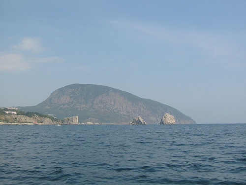 Bear Mountain (Ayu-Dag) in Gurzuf (2005-09-481)
